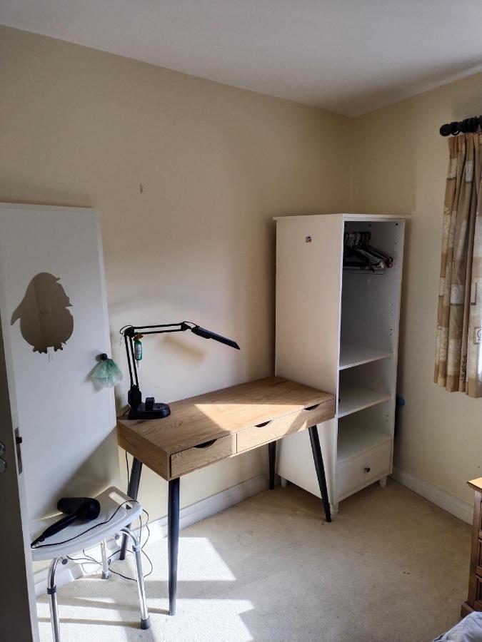 Crescent Apartments Homestay Cork Extérieur photo