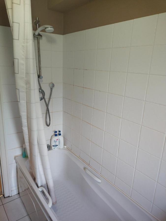Crescent Apartments Homestay Cork Extérieur photo