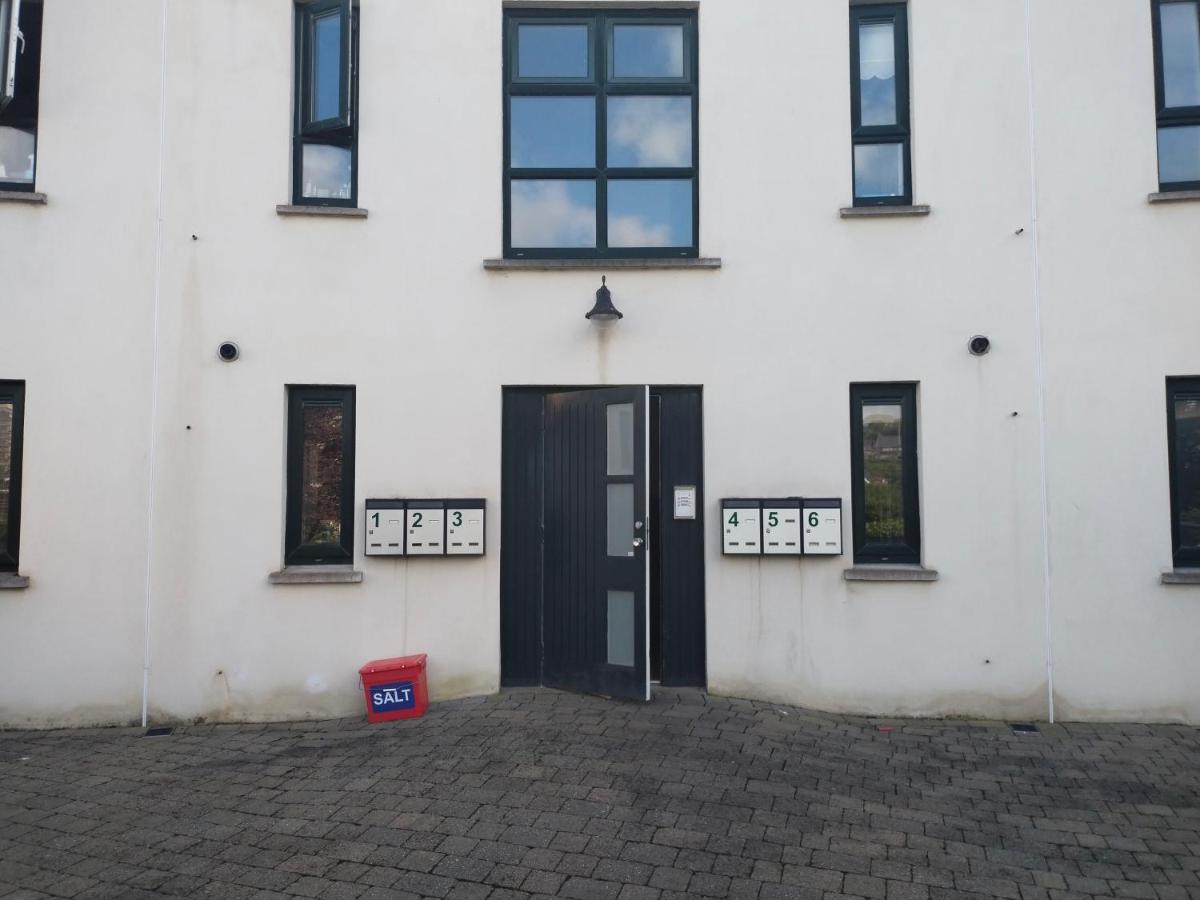 Crescent Apartments Homestay Cork Extérieur photo